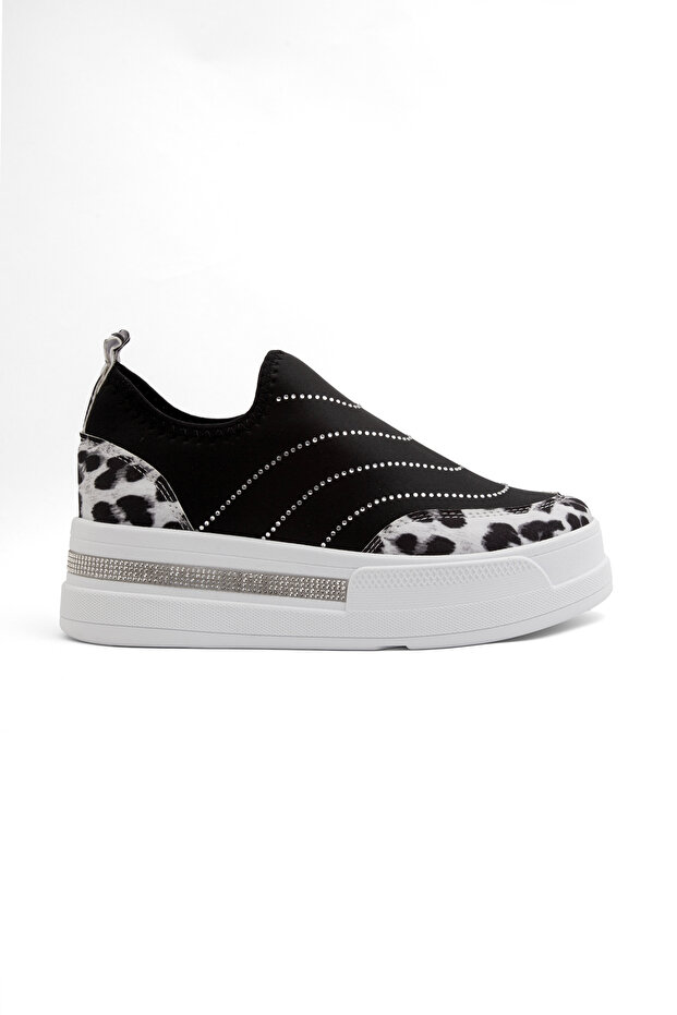 Mdl 786 Stone Detailed Leopard Sneakers