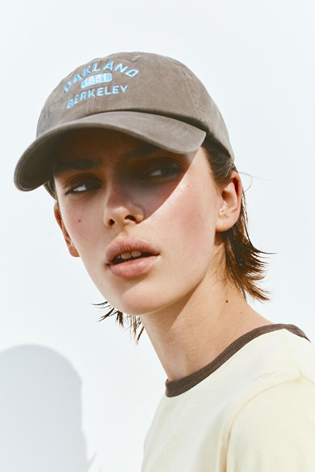 Oakland nakışlı şapka - 5