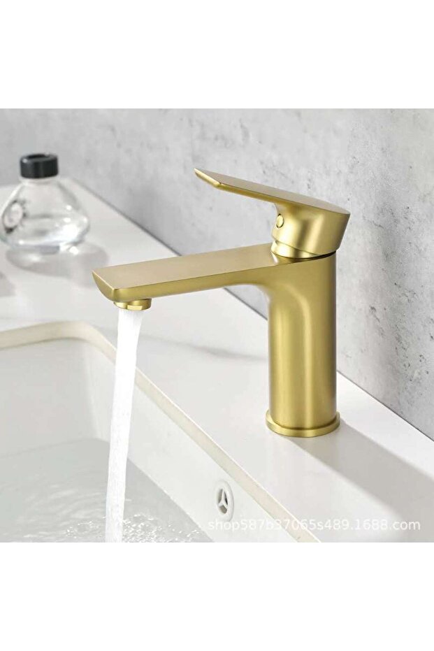 Faucet for Bathroom Sinks, Including Hot And Cold Options, Ideal for Both Bathroom Use
