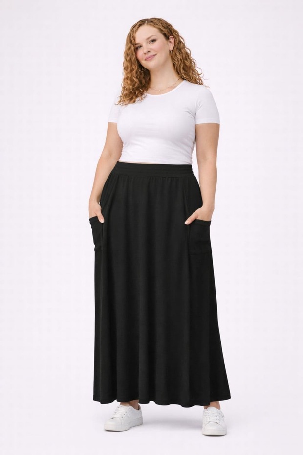 Plus Size Skirt with Pocket Detail