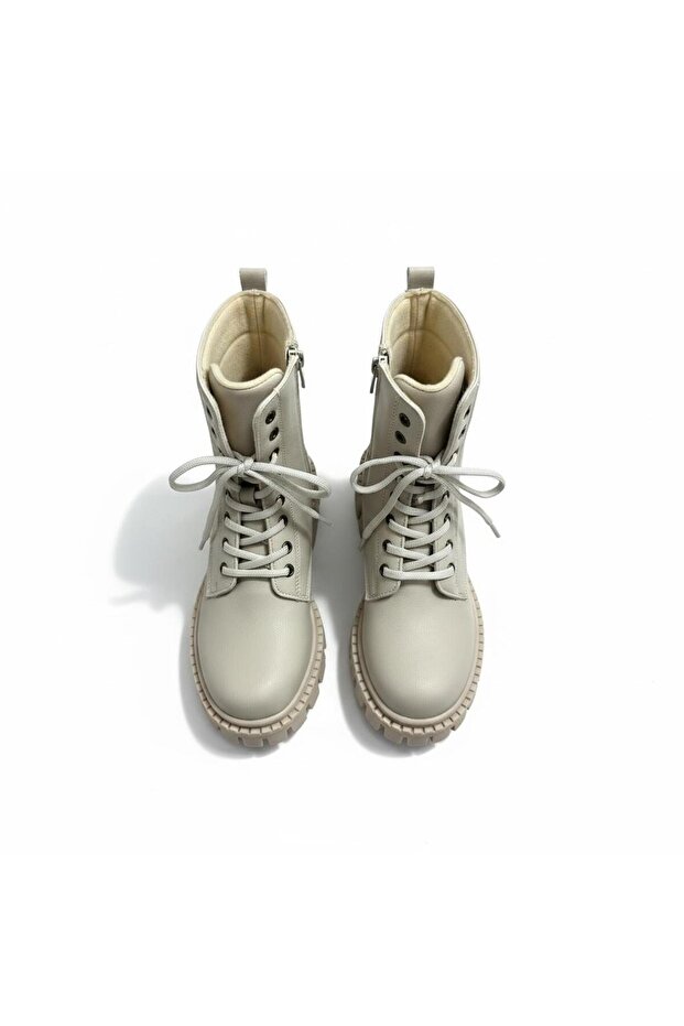 Boots with Aster Inside the Sole - 6