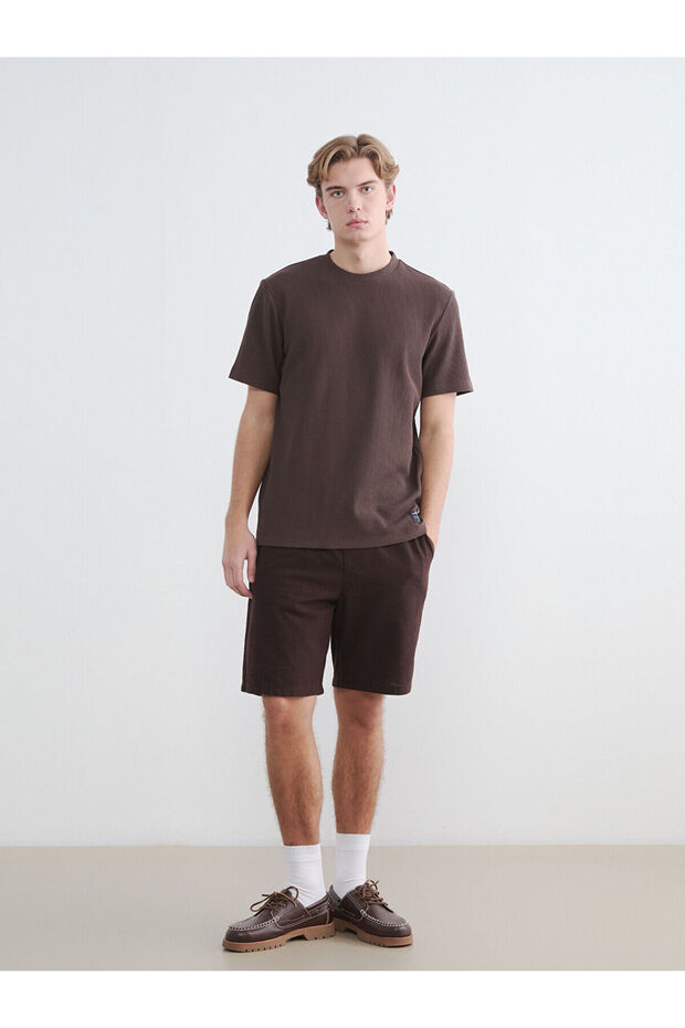 Nevavm Standard Fit Linen-Look Men's Shorts with a Difference