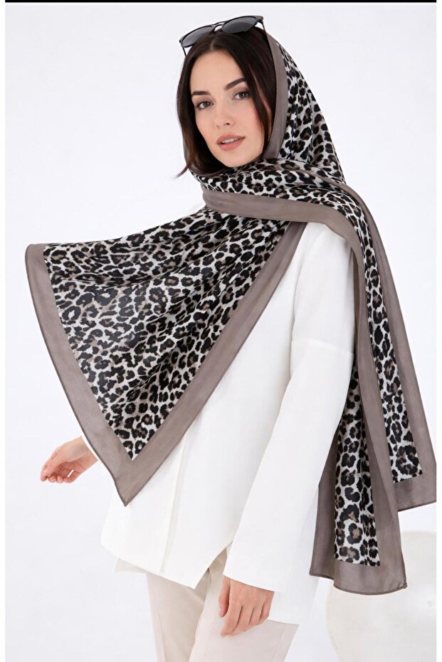Patterned Leopard Shawl