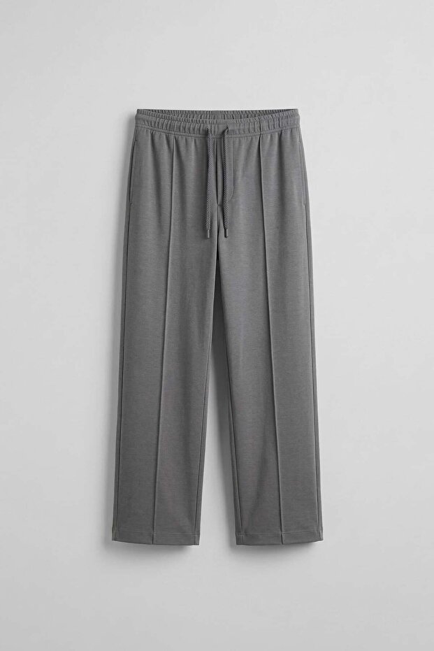 Men's Relaxed Pleated Soft Textured Elastic Waist Sweatpants Smoked