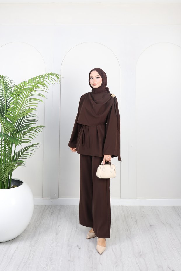 Women's Stylish Hijab Pantsuit with Belt, Long Sleeves, 2-Piece Set with Gold Detail
