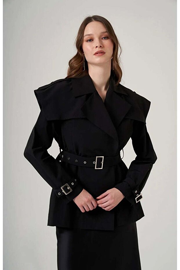 6042 Belt Detailed Cap Jacket Black