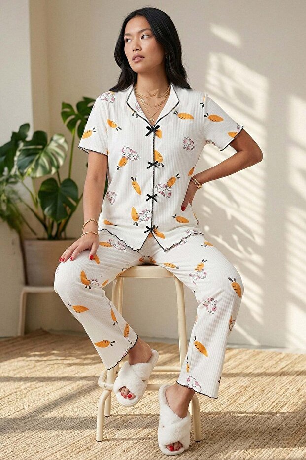 Women's Rabbit and Carrot Patterned Ribbed V-Neck Short Sleeve Long Camisole Pajama Set