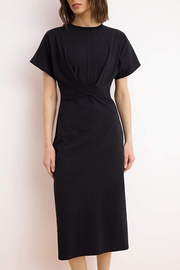 Siyah %100 Pamuk Bele Oturan Yırtmaç ve Bağlama Detaylı Midi Örme Kalem Elbise TWOSS21EL0404 - 3