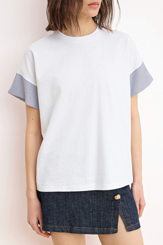 Beyaz Kalın Pamuklu Relaxed/Rahat Kesim Poplin Kol Detaylı Örme T-Shirt TWOSS24TS00007 - 3