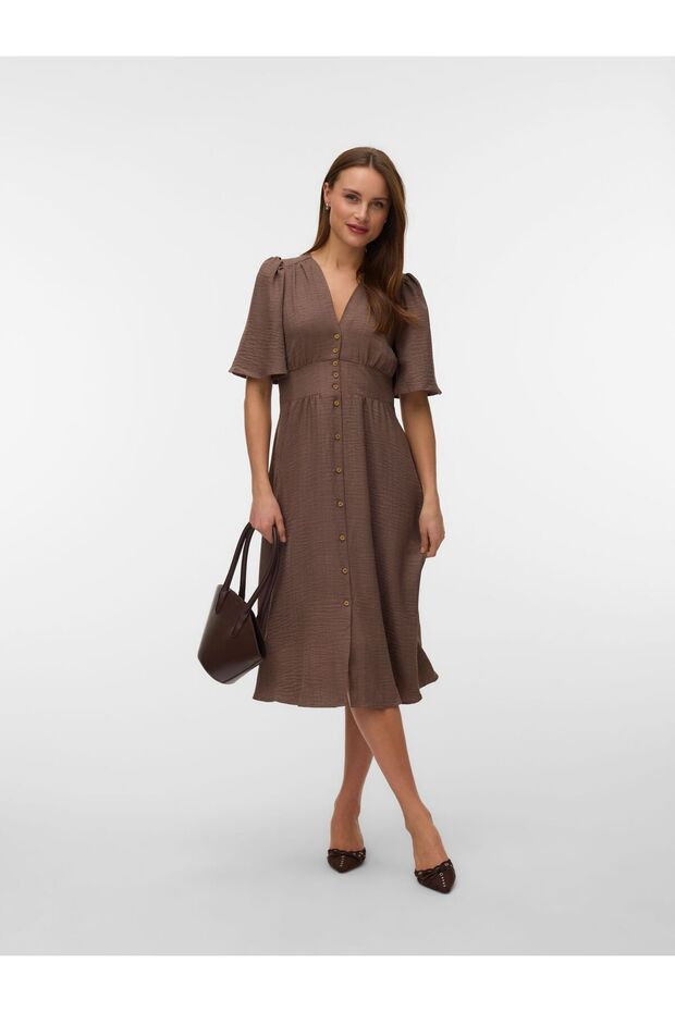 Kleid VMMELANEY Midikleid