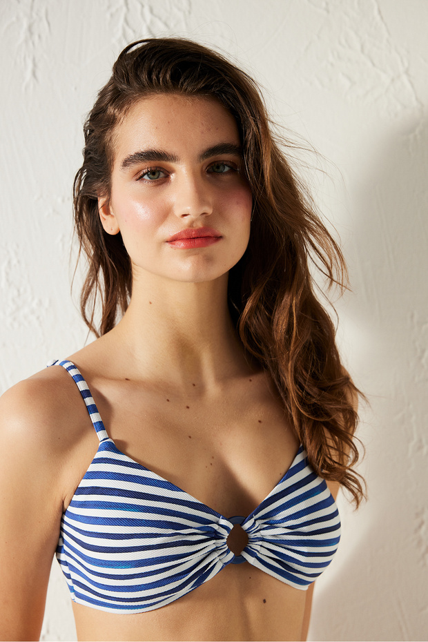 سترة بيكيني مخططة من Wind Bra - 4