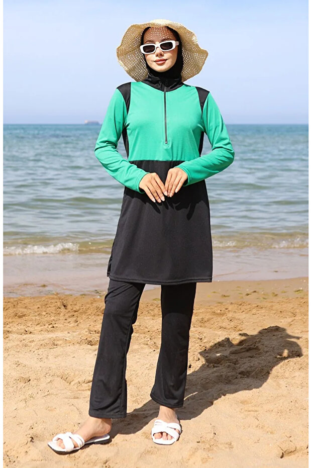 Two Color 4 Piece Full Covered Activity Hijab Swimsuit 2508-04 Green Black