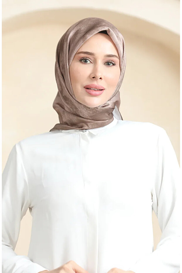 وشاح كريستال بيج - موديل 19095-37