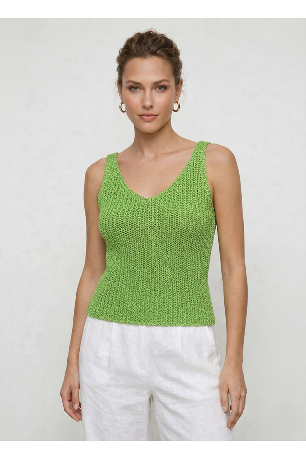 V-Neck Lase Corded Fabric Strap Knitwear Blouse