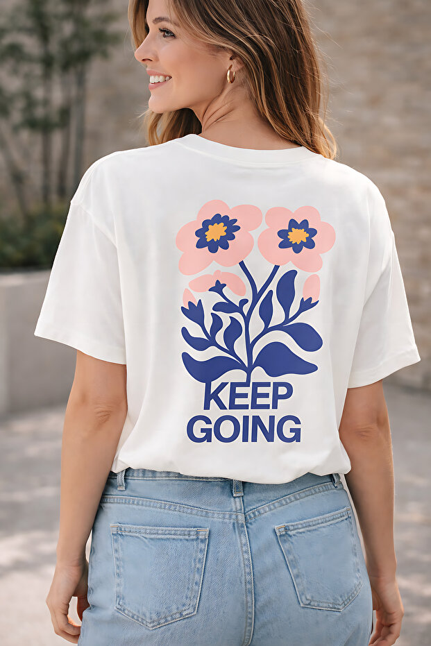 تي شيرت Keep Going Lettering and Flower مطبوع للجنسين كبير الحجم - تي شيرت بتصميم محفز على الظهر مطبوع