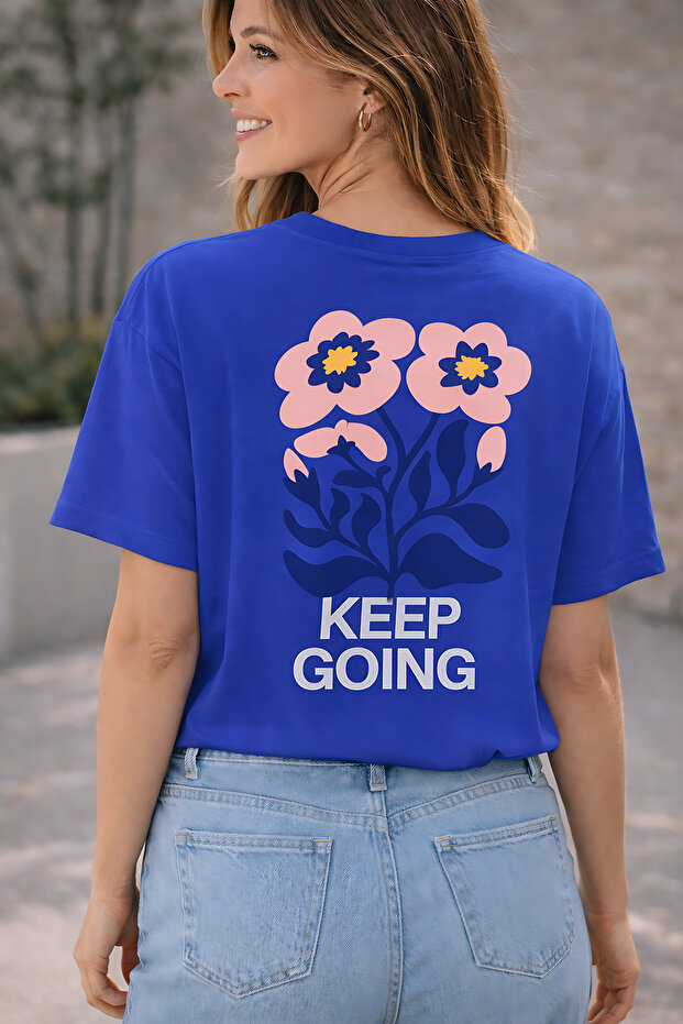 تي شيرت Keep Going Lettering and Flower مطبوع للجنسين كبير الحجم - تي شيرت بتصميم محفز على الظهر مطبوع