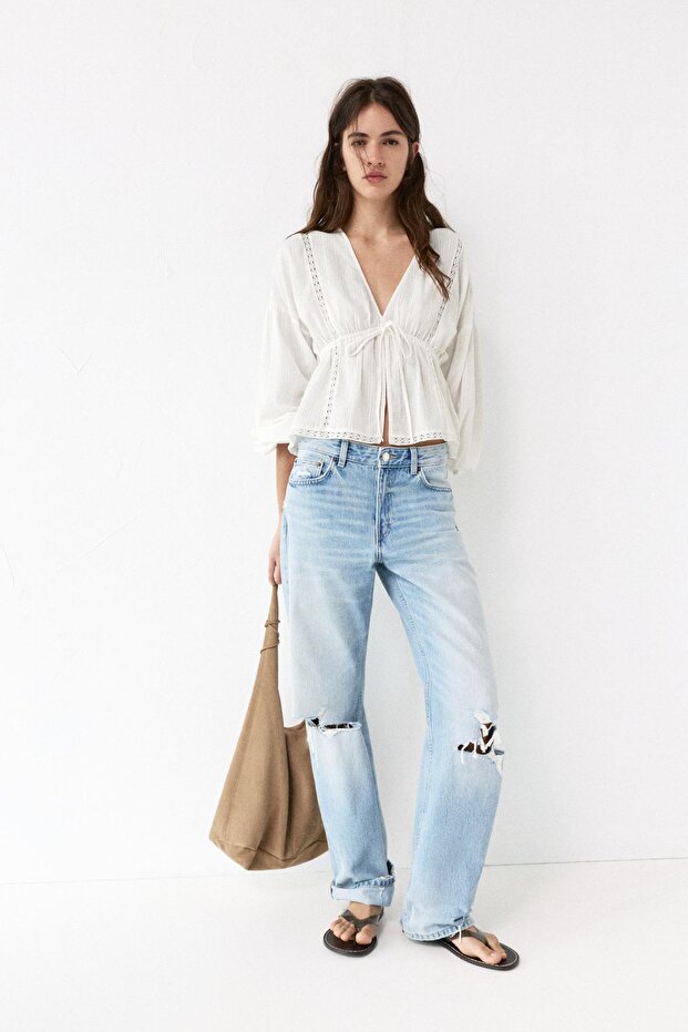 Beyaz nakışlı bluz - 4