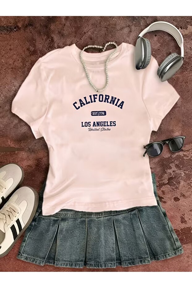 Kemer Boy California Est 1776 Crop Blouse