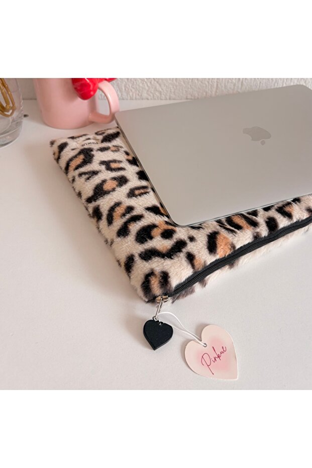 Leopard Plush Laptop/Tablet Case 11-13-14-16 Inches – MacBook Sleeve with Heart Detail