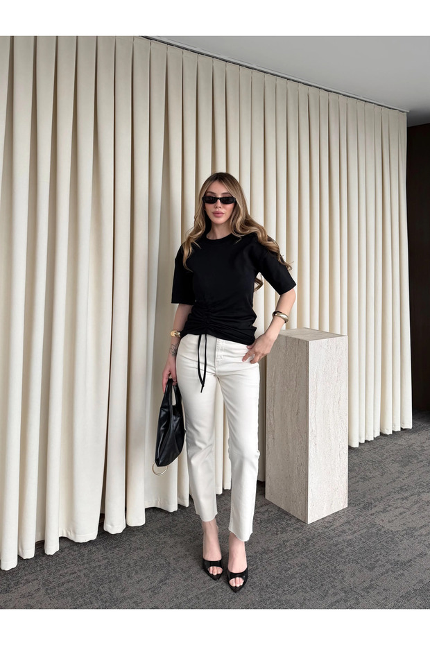 Beige Cut-Leg Jean with Detailed Trim - 520