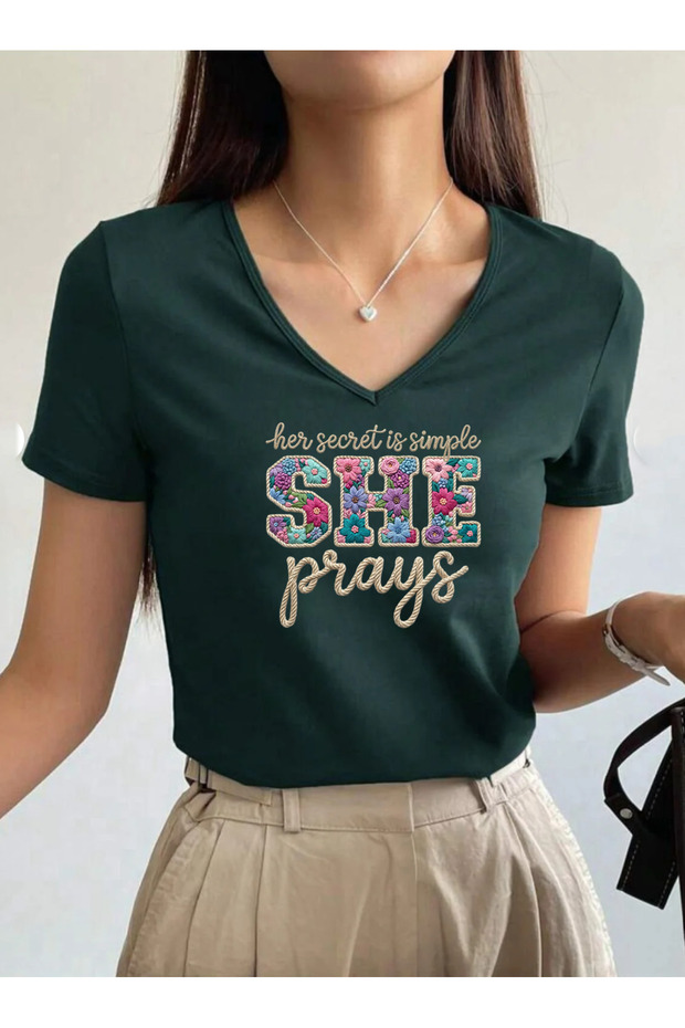Knitted Look Slogan She Printed V-Neck Short Sleeve Regular Women's Combed Cotton Tshirt