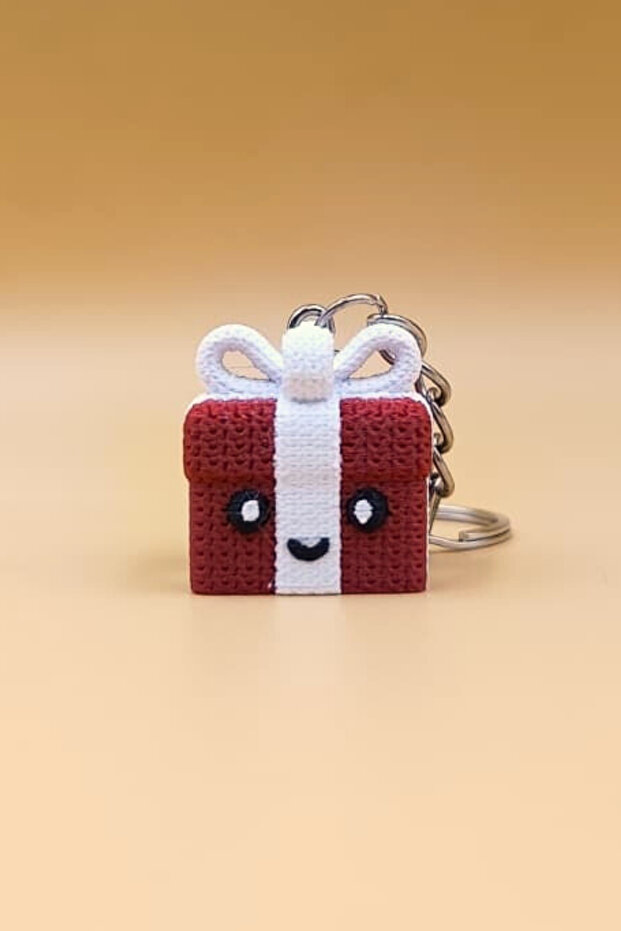 Knitted Patterned Gift Box Keychain (Plastic) - 1
