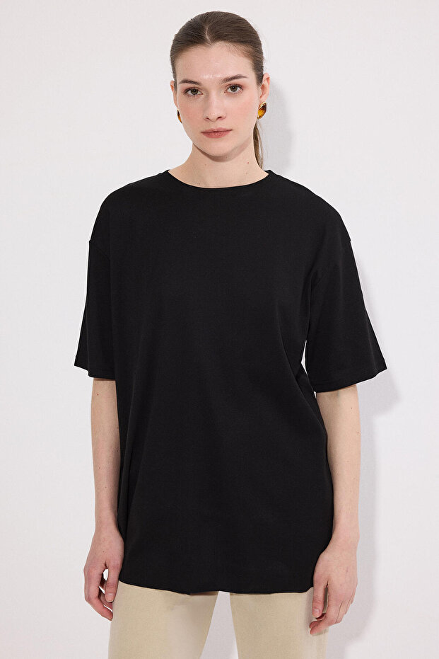 Basic T-Shirt - 2