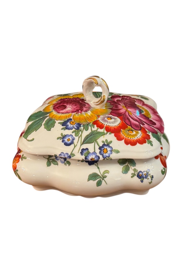 French Limoges Porcelain Hand Painted Irregular Shape Bonboniere 15X15X10 cm Dimensions