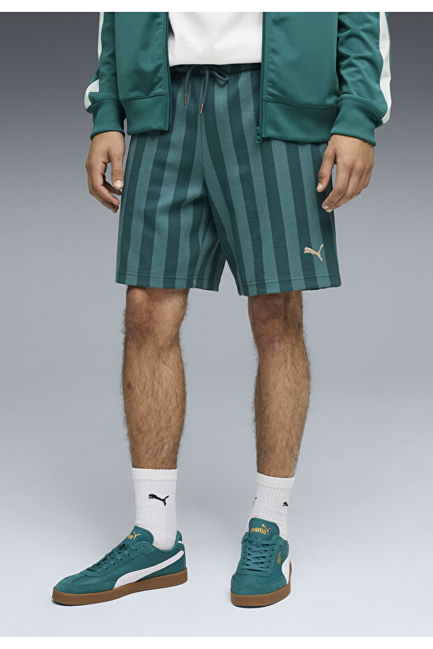 Class 8" Shorts