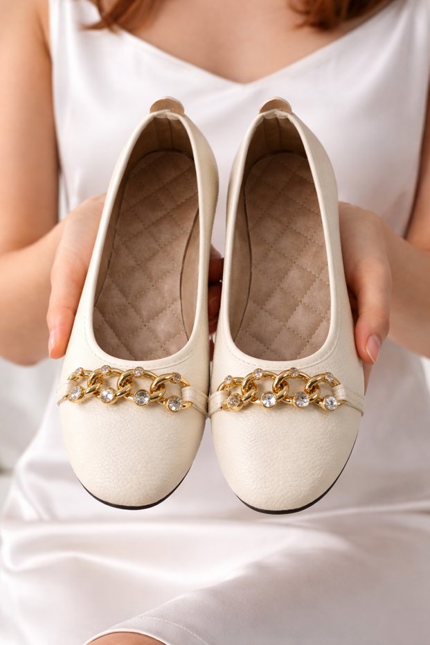 Liva Women's Chain Detailed Ballerina Shoes – Stylish Daily Flat Ballerinas - Comfortable Sole