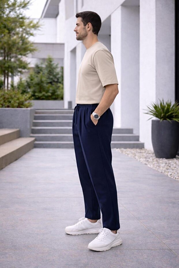 Two-Thread Pleated Sweatpants - 2