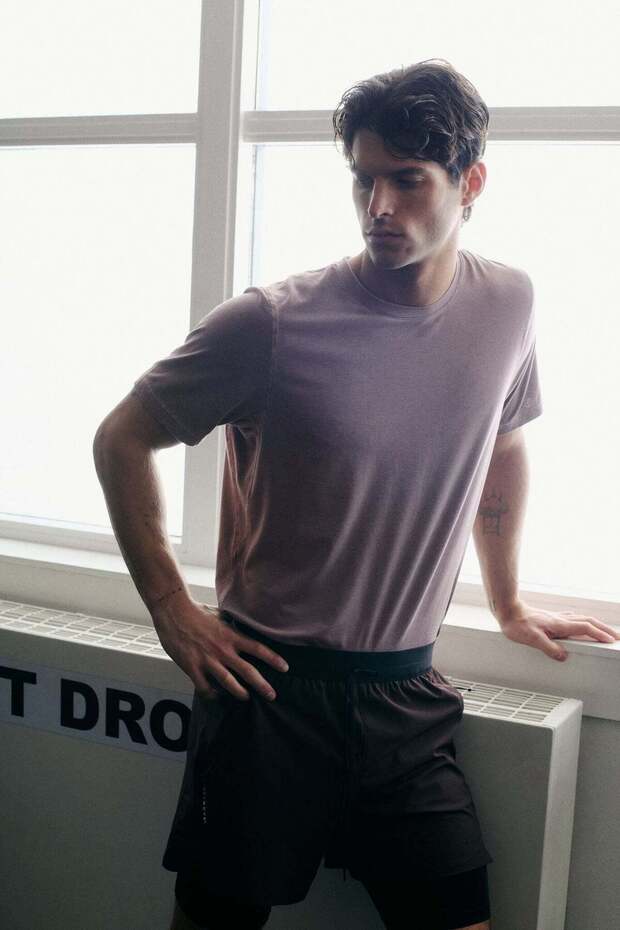 Sports T-shirt with DryMove™