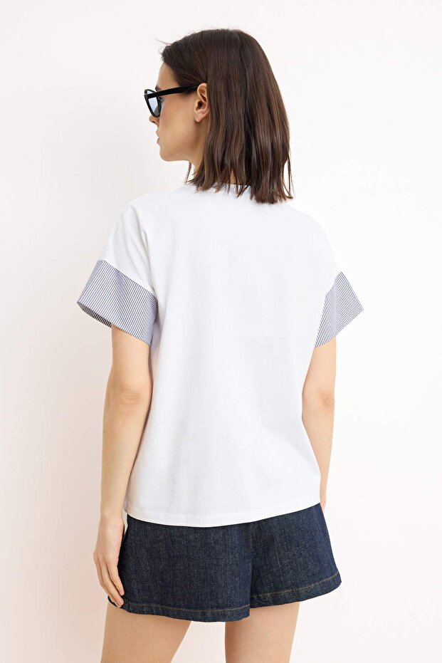 Beyaz Kalın Pamuklu Relaxed/Rahat Kesim Poplin Kol Detaylı Örme T-Shirt TWOSS24TS00007 - 4