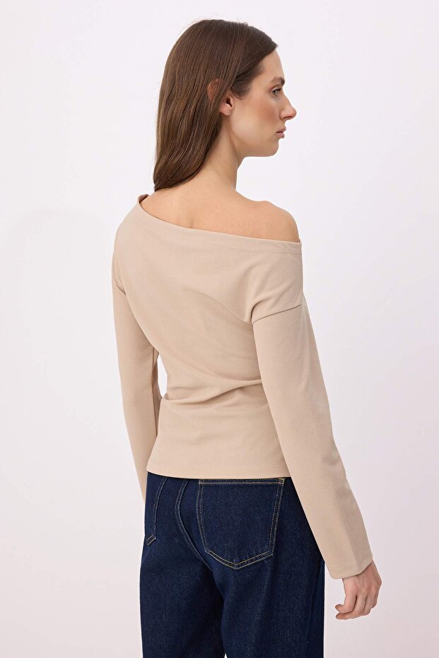 Taş Büzgü/Drape Detaylı Dökümlü Asimetrik Yaka Örme Bluz TWOAW26BZ00138 - 4