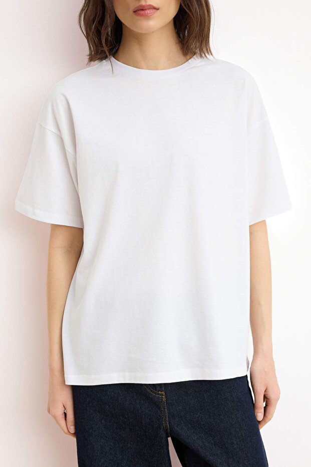 Beyaz %100 Pamuk Bisiklet Yaka Oversize/Geniş Kalıp Örme T-Shirt TWOSS20TS0134 - 3