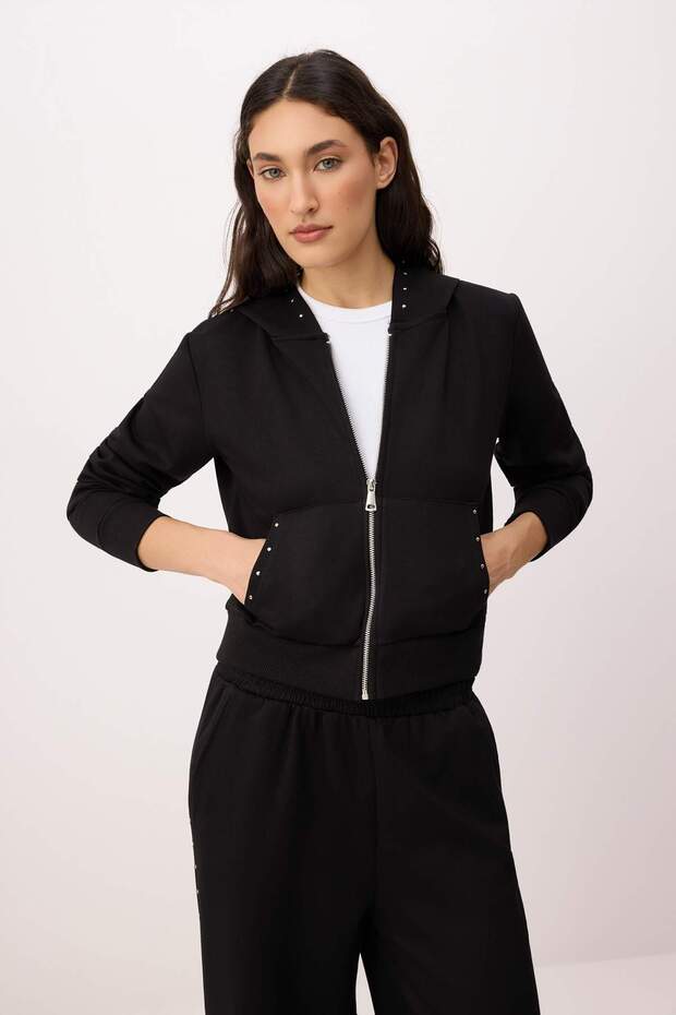 Siyah Regular/Normal Kalıp Kapüşonlu Aksesuar Detaylı Örme Sweatshirt TWOSS26SW00012 - 1