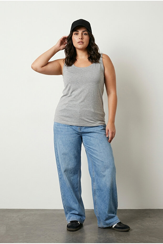 Large Size Zero Sleeve Basic Undershirt 1097164 - 2