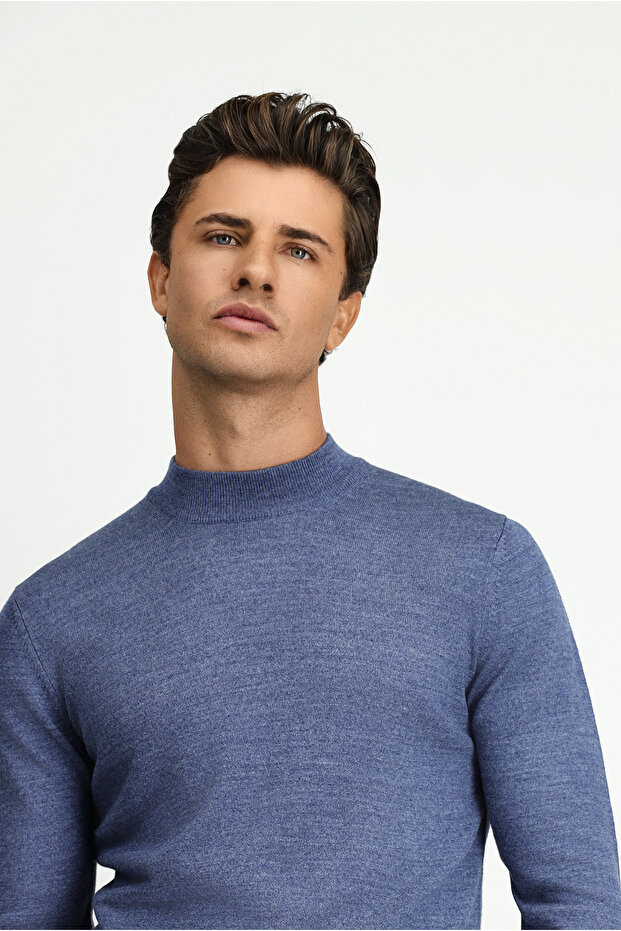 سترة تريكو أساسية محبوكة من الصوف بقصة عادية وياقة نصف دائرية - 4