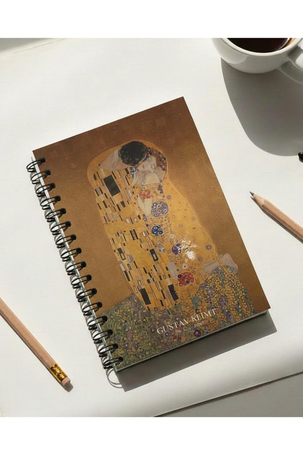 Art Collection Gustav Klimt the Kiss Spiral Notebook - Hard Cover A5 Unlined Notebook 14X21 cm