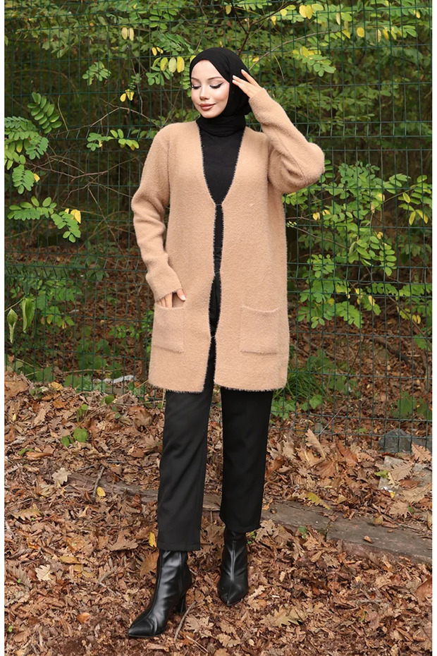 Knitted cardigan with pockets 0412-01 milky coffee