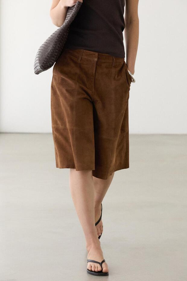 Kısa süet deri bermuda şort - 4