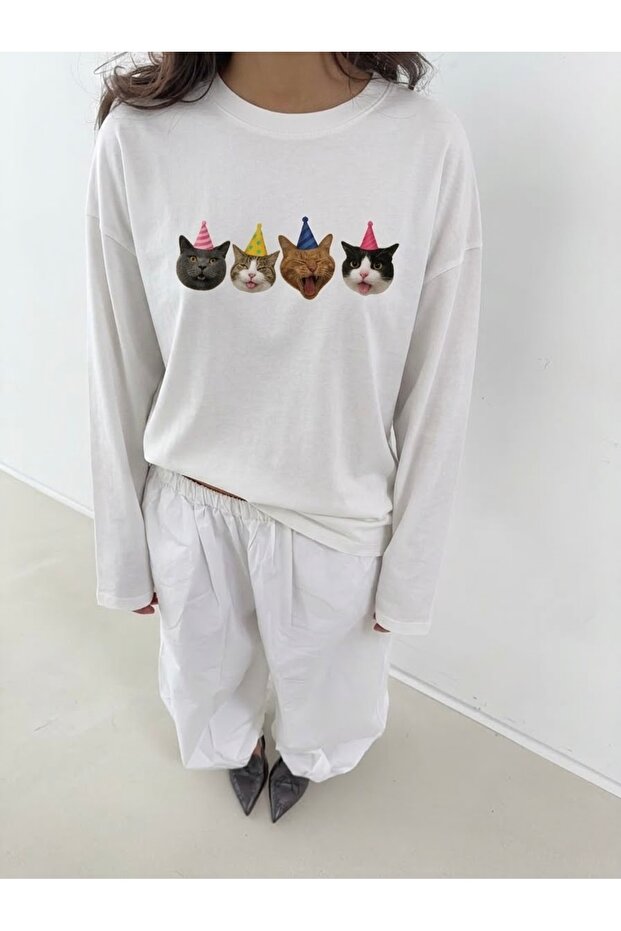 100% Cotton Oversize Fit Pawty Time Printed - Crew Neck Long Sleeve T-Shirt
