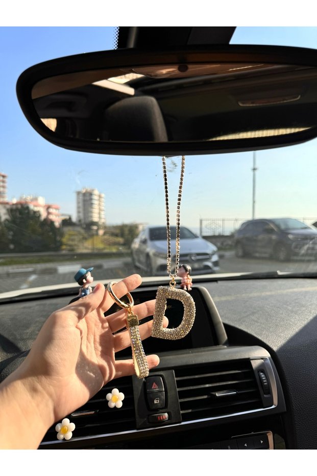 Car Rear View Ornament D Letter Rear View Ornament with Stones and Auto Keychain Set