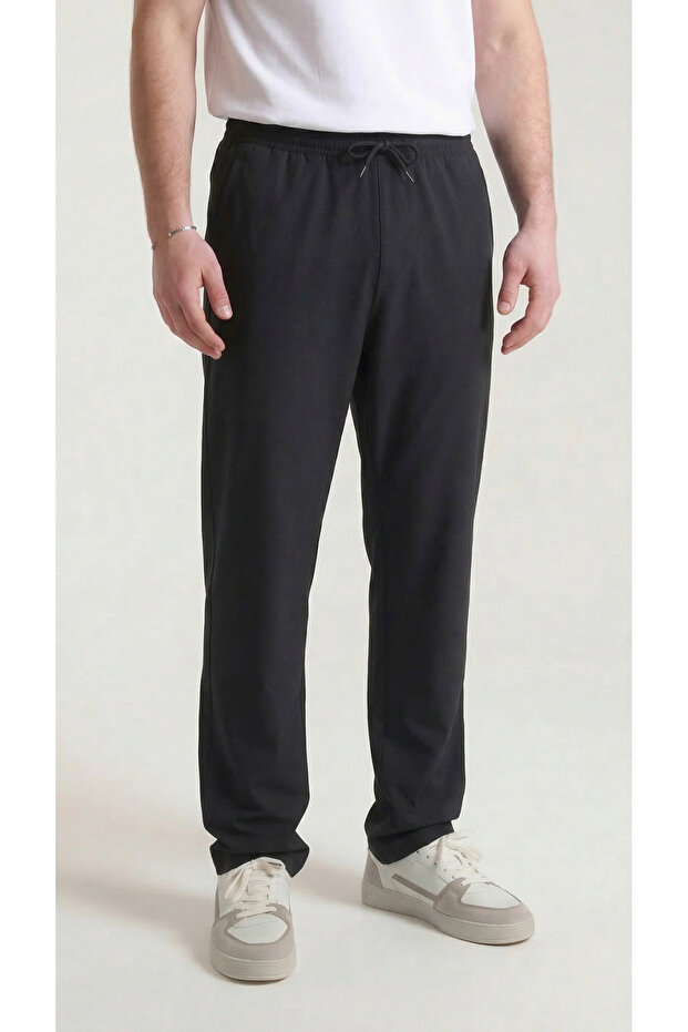 Men's Black Baggy Fit Parachute Sweatpants Breathable Thin Summer Comfortable Fabric
