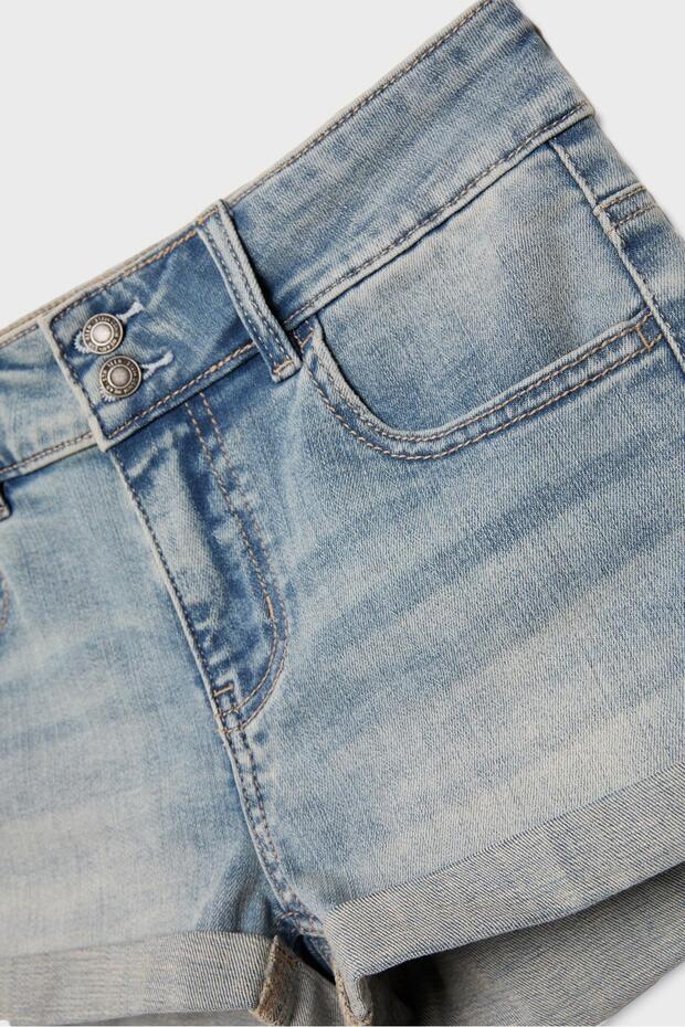 Katlamalı paçalı denim şort - 8