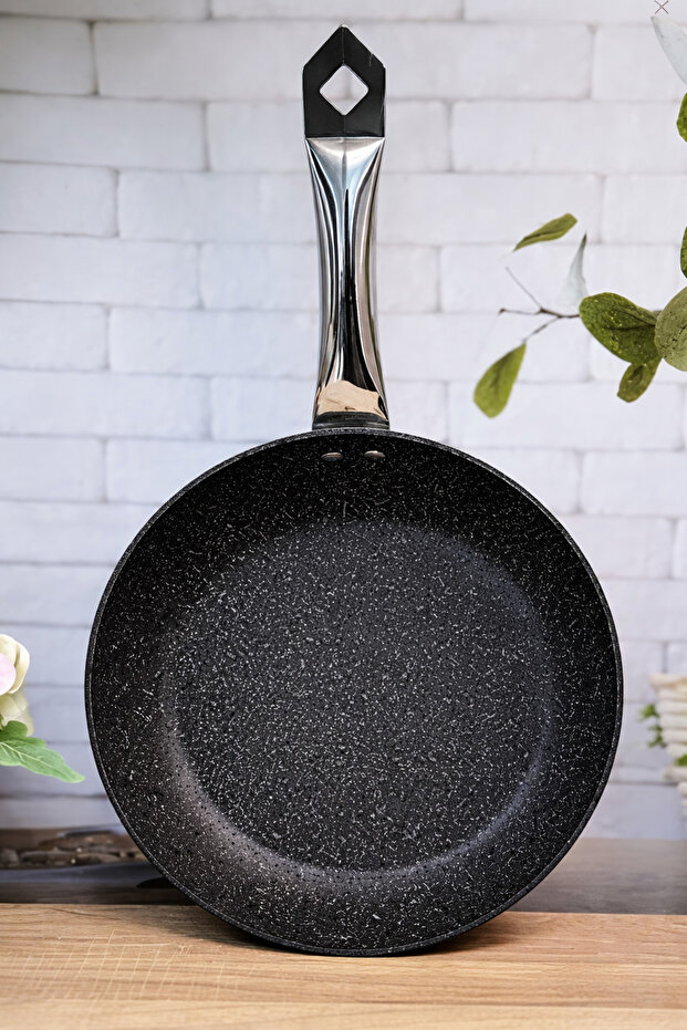 3620 Quartz Prime Black Granite 20 cm Single Pan