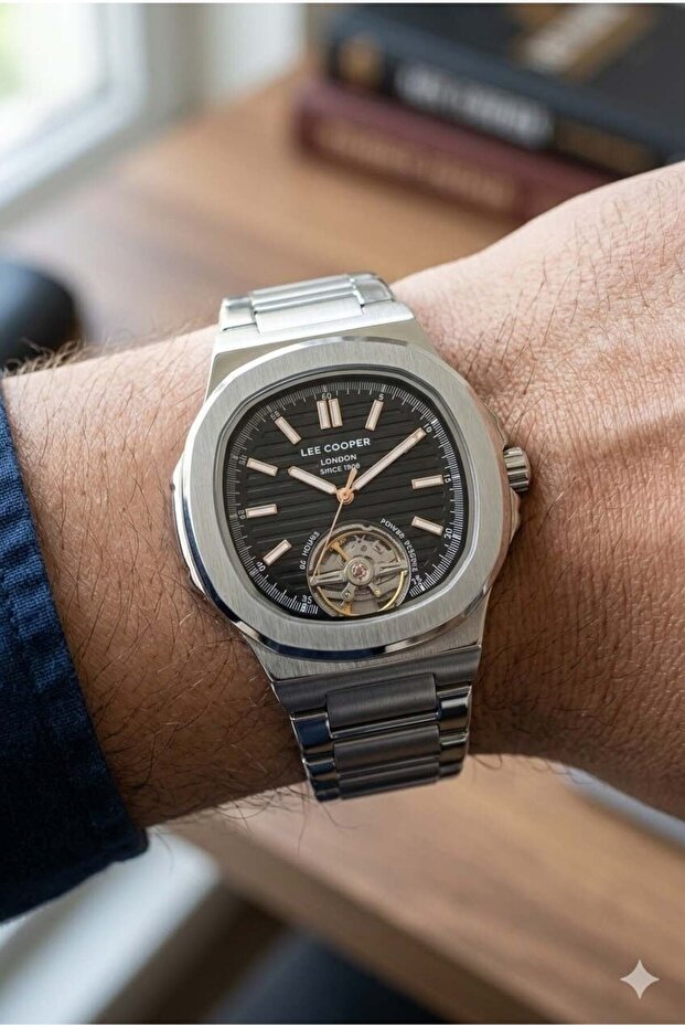 Automatic Mechanism Men's Wristwatch | 42mm Steel Case, Silver Steel Band, Black Dial