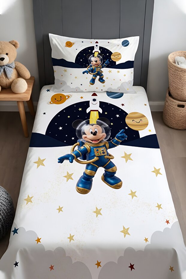Mickey's Star Dust Patterned Bedspread and Pillowcase
