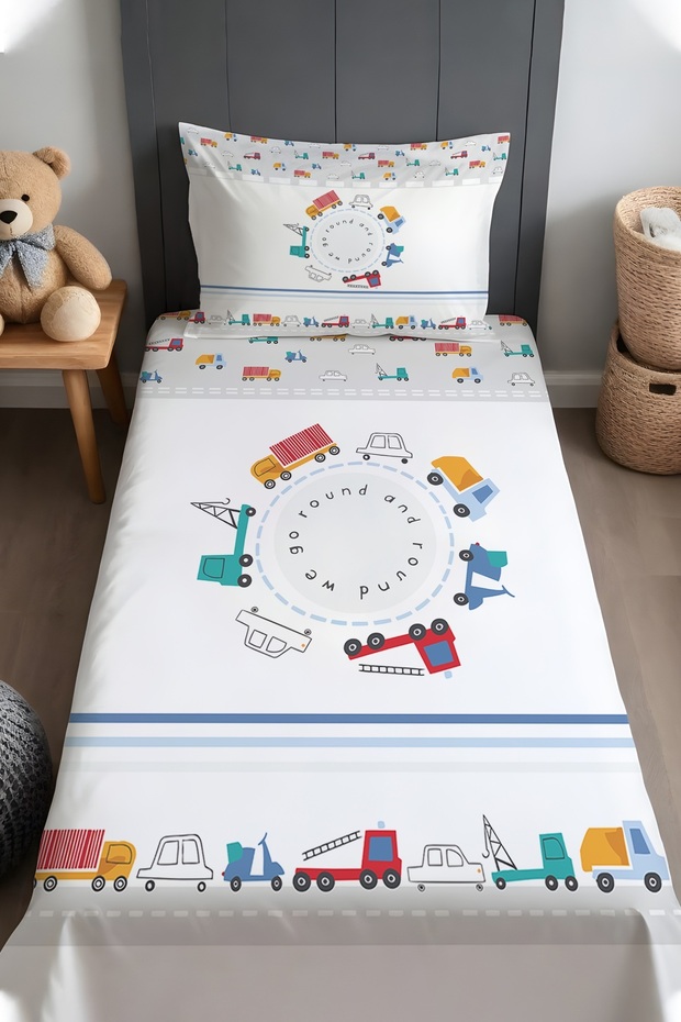 Cheerful Vehicles Crossing Patterned Bedspread and Pillowcase