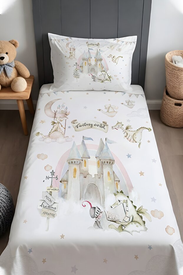 Dreamland Patterned Bedspread and Pillowcase